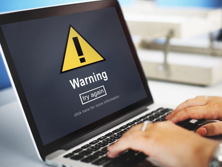 Redes Sociais: A invasão de privacidade outorgada
