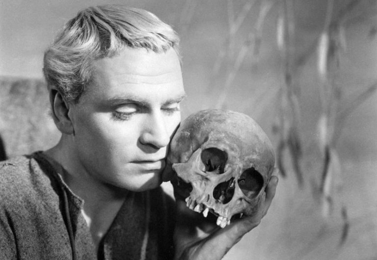 Hamlet (quem diria?) ainda vive…(Parte 1)