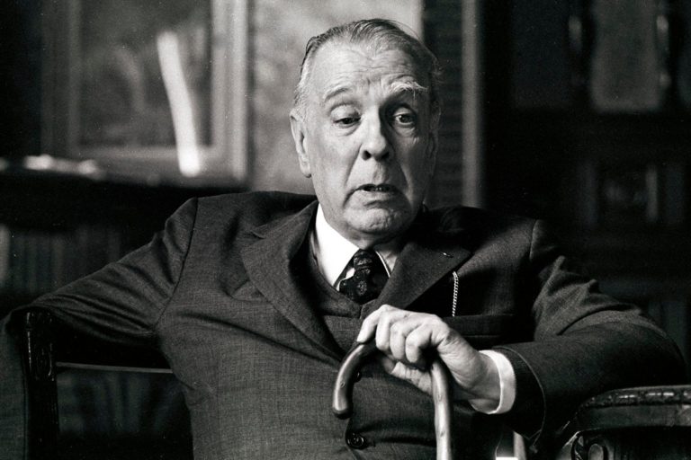 Jorge Luis Borges apresentou um mundo inteiro à própria literatura