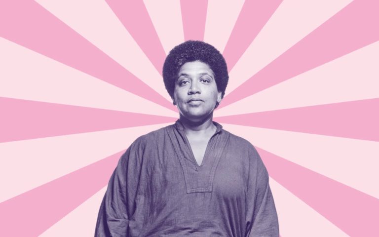 Poesia e sociedade: como a poesia pode ser usada como uma ferramenta para abordar questões sociais e políticas