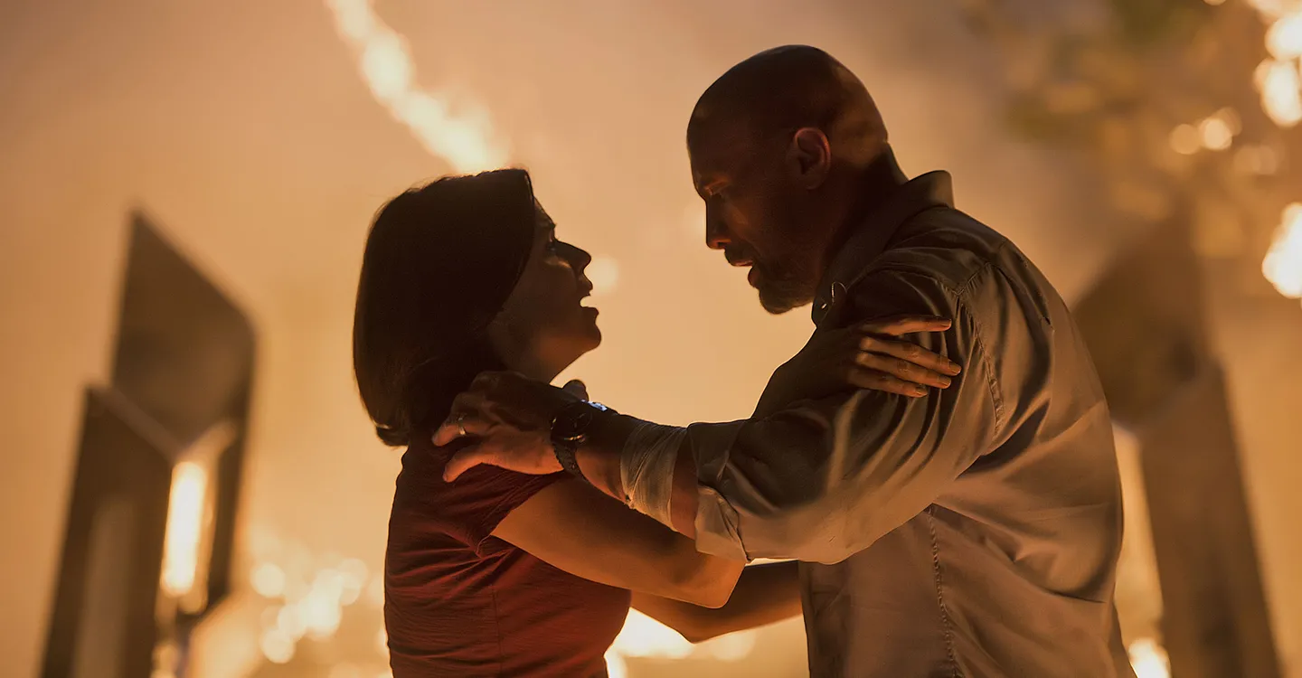 Arranha-Céu: Análise do Filme do The Rock Que está Bombando Na Netflix