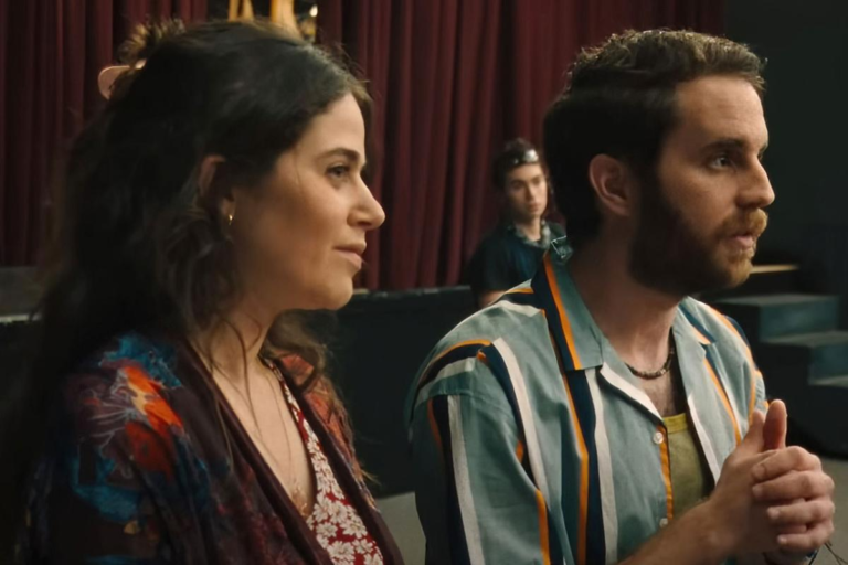 Theater Camp [Acampamento de Teatro]: Filme da Estrela de The Bear É a Comédia Mais Engraçada do Ano