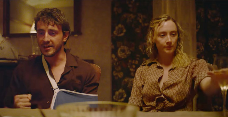 Foe: Final do Filme Explicado | O que o Inseto Representa?