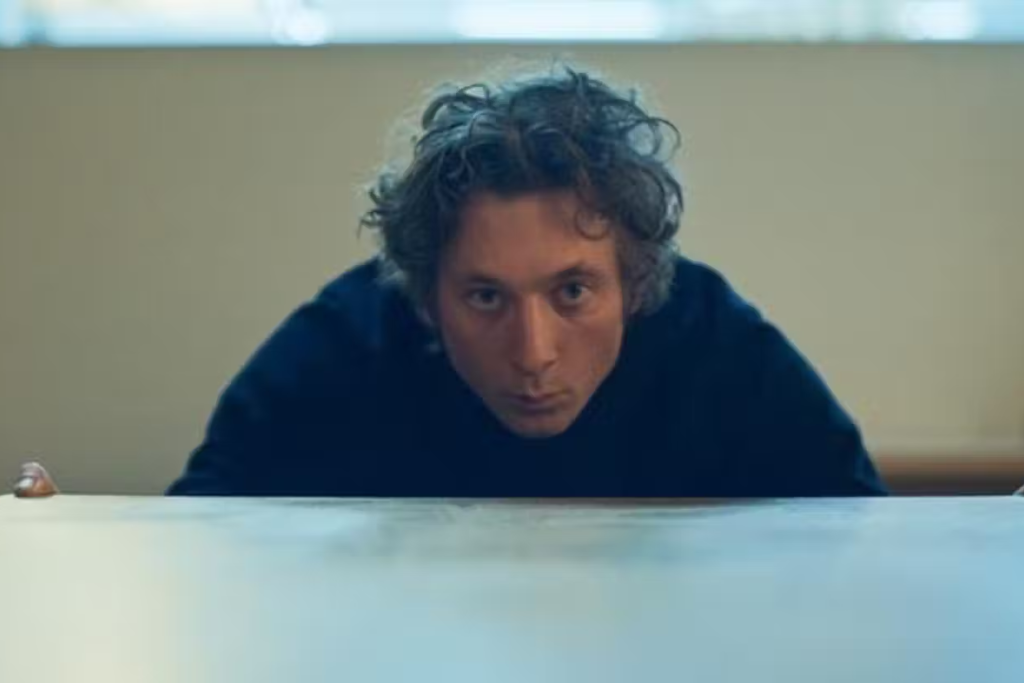 The Bear 3° temporada: Por que Carmy Muda o Menu Todos os Dias?