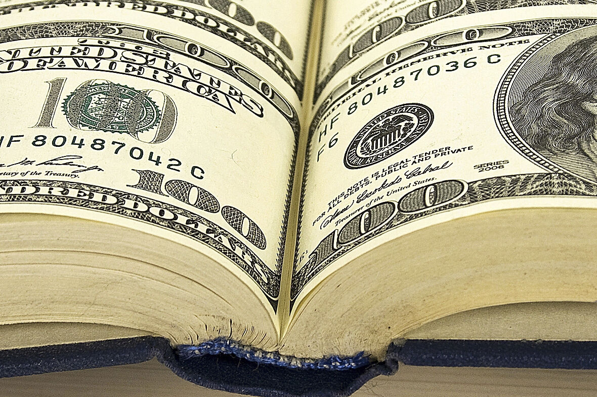 Os 12 Livros de Finanças Essenciais para Transformar Sua Vida Financeira Agora!