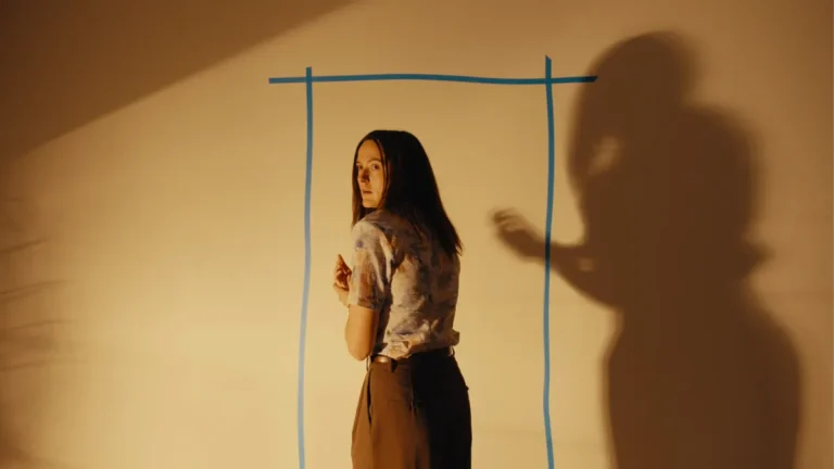 Backrooms: Um Não-Lugar