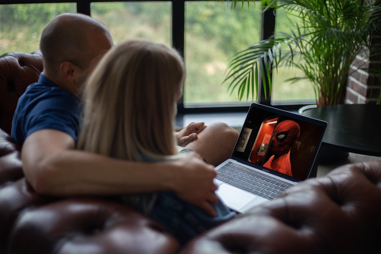 O que o estudo da ACE nos revela sobre os riscos enfrentados pelo público de streaming na América Latina